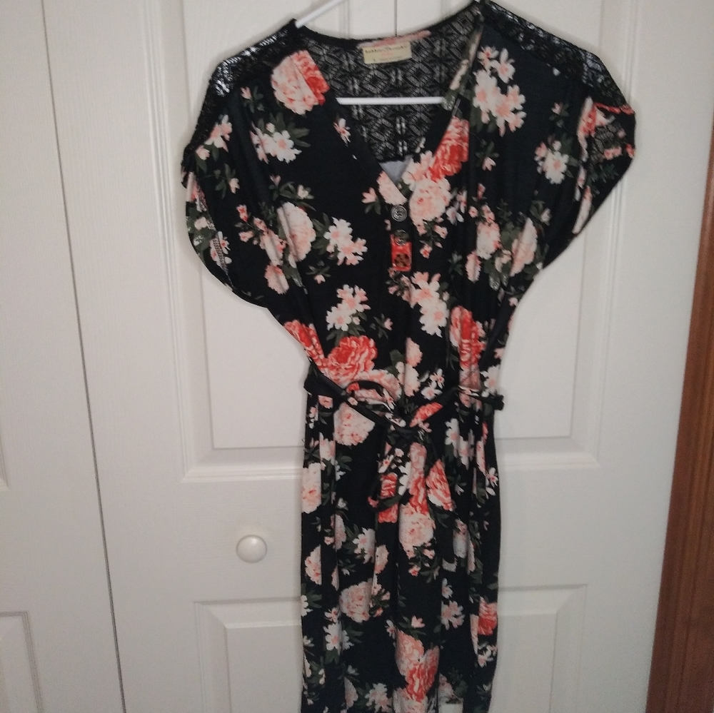 Bobbie Brooks Floral Tie Dress Large